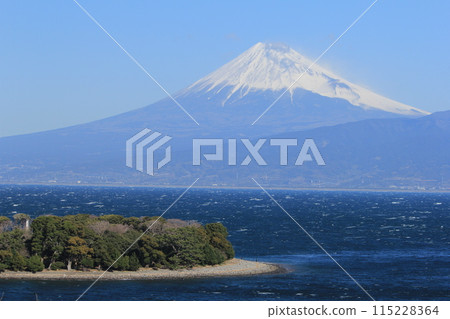 Mount Fuji  115228364