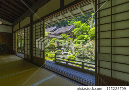 Mount Koya, Kongo Sammai-in Temple, Quaint courtyard Mount Koya, Kongo Sammai-in Temple, Quaint courtyard 115228709