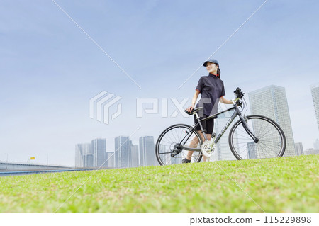 騎自行車的女人自行車 115229898