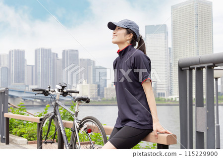cycling woman bicycle 115229900