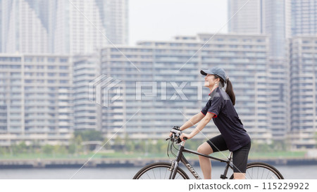 cycling woman bicycle cycling woman bicycle 115229922
