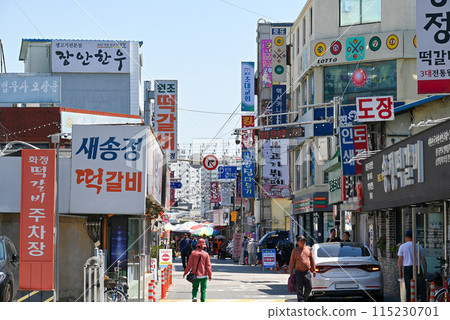 Gwangju Songjeong Tteokgalbi Street [Korea/Gwangju] 115230701