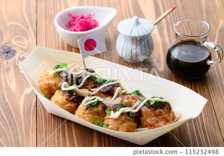 剛出爐的熱氣騰騰的章魚燒 115232498