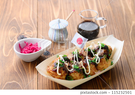Freshly baked piping hot takoyaki 115232501
