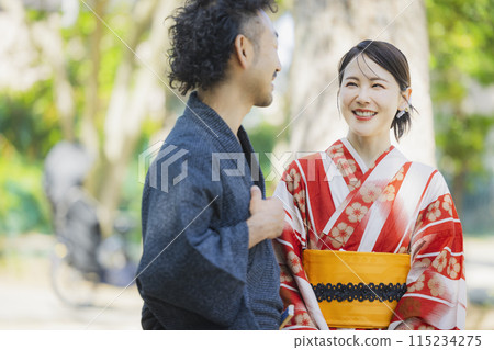 Yukata couple Yukata couple 115234275