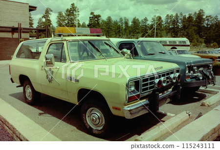 1980 年代 1980 年代美國警車：科科尼諾縣警長（底片，褪色） 115243111