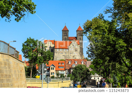 Beautiful medieval Quedlinburg castle in Saxony Anhalt 115243873