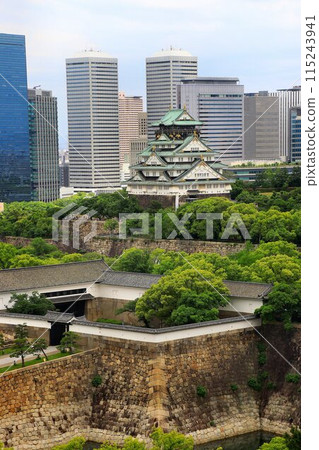 The castle tower of Osaka Castle (Tokugawa Osaka Castle), also known as Kinjo Castle, is fondly referred to as "Taiko-han's Castle". 115243941
