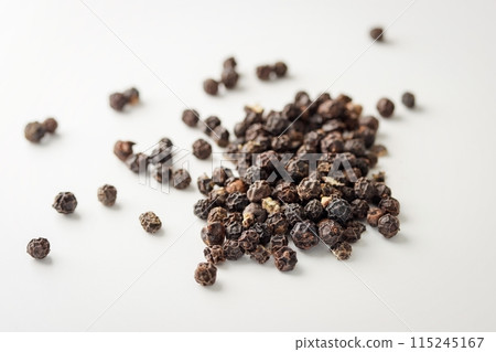 Black pepper (whole) Black pepper (whole) 115245167