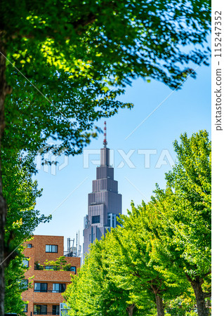 [東京] 綠意盎然的 Docomo 塔 115247352