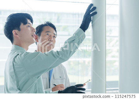 A worker who maintains piping 115247575
