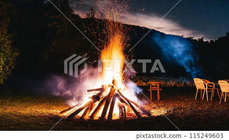 Campfire image material 115249603