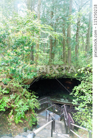 Narusawa冰洞 115250218