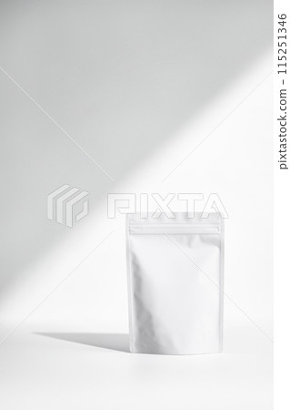 袋白色背景 袋白色背景 115251346