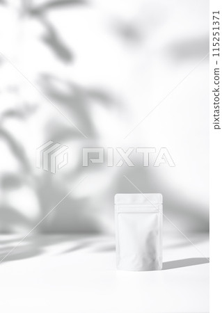 袋白色背景 115251371