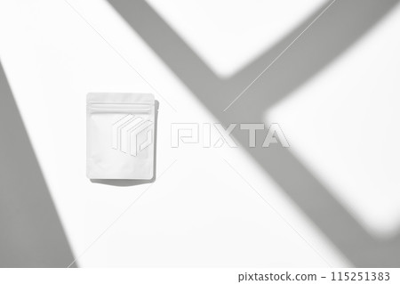 袋白色背景 袋白色背景 115251383