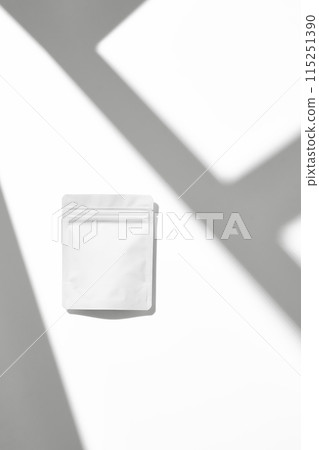 袋白色背景 袋白色背景 115251390