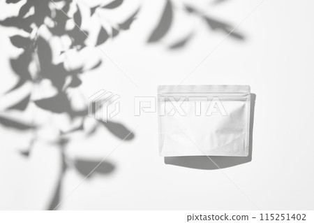 袋白色背景 袋白色背景 115251402