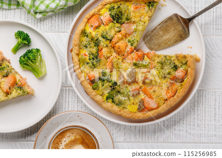 Homemade pie with salmon and broccoli 115256985