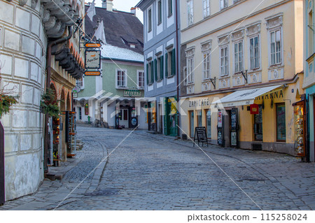 Cesky Krumlov 115258024