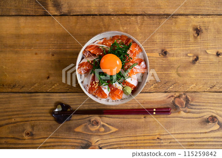 三文魚飯碗 115259842