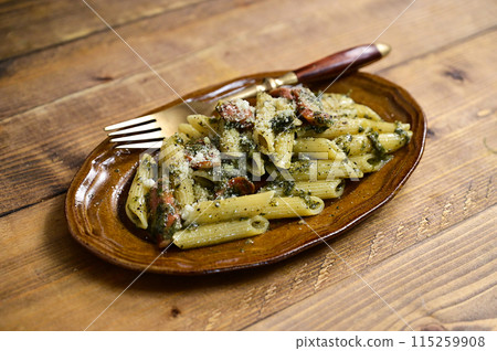 Mugwort Penne 115259908