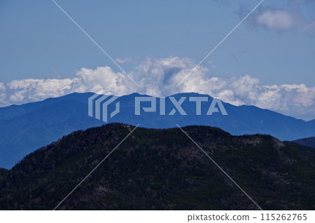 從長野縣蓼科町蓼科山眺望金峰山 115262765