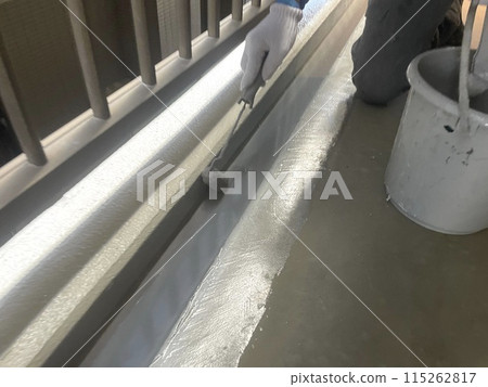Apply urethane waterproofing before applying the long sheet Apply urethane waterproofing before applying the long sheet 115262817