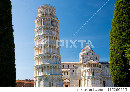 The streets of Pisa, a World Heritage city in Italy 115266315