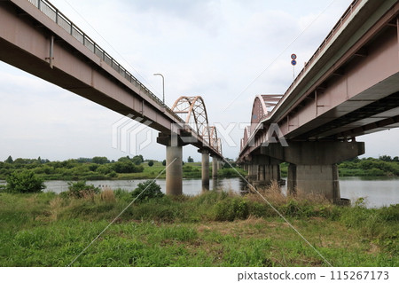 Tosui Bridge over the Tone River, seen from the left bank of the river 115267173