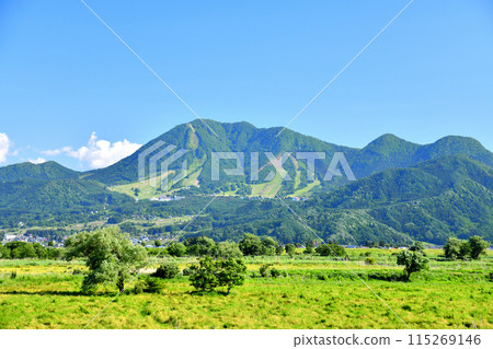 View of Mount Takayashiro from the roadside station Hana no Eki Chikuma River area (Iiyama City/Kijimadaira Village, Nagano Prefecture) [June 2024] 115269146