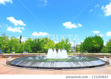 Fountain scene in Kakamigahara City Park, Kakamigahara City, Gifu Prefecture 115269687