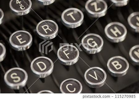 Old Classic Typewriter 115270985