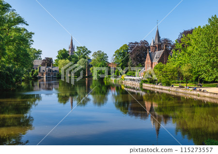 Scenery of Minnewater, the lake of love, located in Bruges, Belgium 115273557