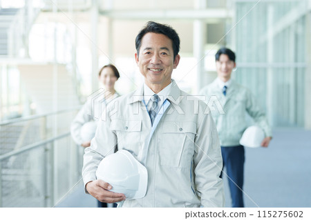 工程師工人肖像 115275602