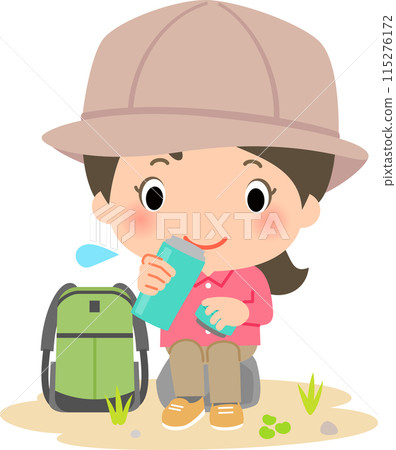 Woman on a hike sitting and drinking a drink 115276172