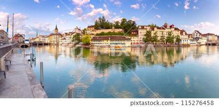 View of Zurich Old Town and Limmat River, Switzerland 115276458