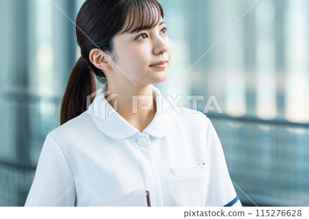 Young woman nurse. 115276628
