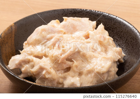 Tuna mayonnaise [Tuna with mayonnaise] 115276640