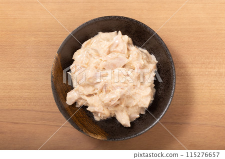 鮪魚蛋黃醬[鮪魚佐蛋黃醬] 115276657