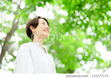 A smiling middle woman 115277175