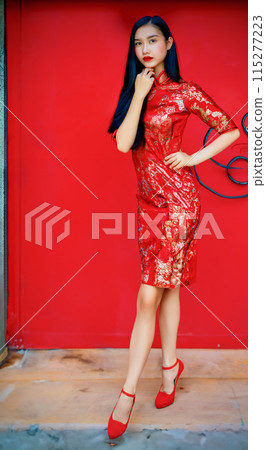 紅旗袍女人 115277223