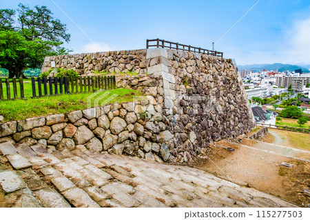 鳥取城遺址三樓砲樓遺址 鳥取城遺址三樓砲樓遺址 115277503