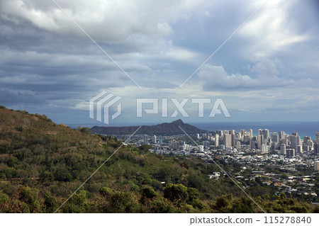 Tantalus, Diamondhead and the city of Honolulu on Oahu on a nice day 115278840
