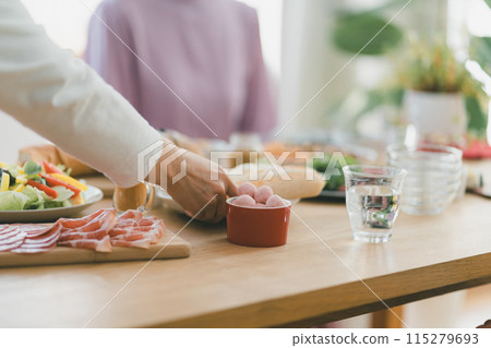 用餐 吃 飲食 115279693
