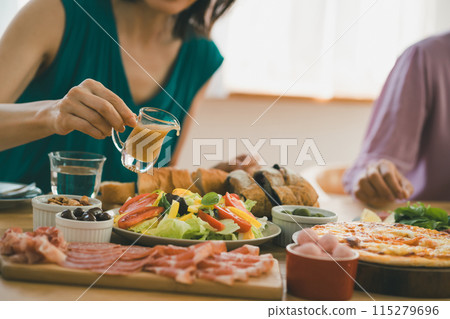 dietary, meal, dining table 115279696