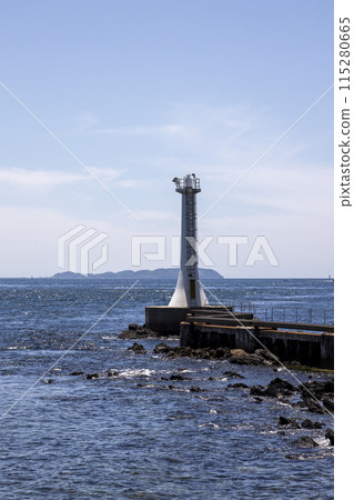 位於島原半島南端的瀨戶崎燈塔【長崎縣南島原市】 位於島原半島南端的瀨戶崎燈塔【長崎縣南島原市】 115280665