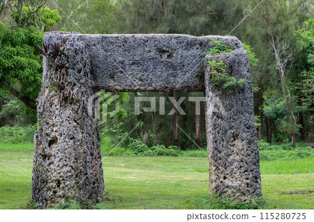 Ha'amonga a Maui Trilithon 115280725