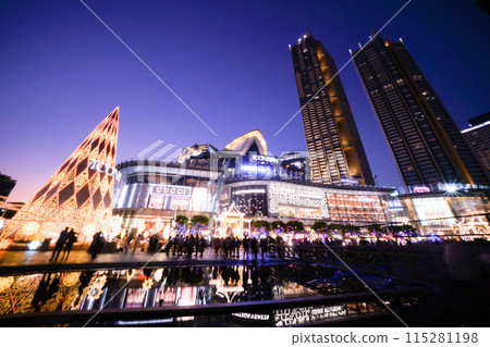 shopping mall, shopping malls, bangkok 115281198