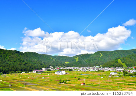 Overlooking Nozawa Onsen Ski Resort and the hot spring town (Nozawa Onsen Village, Nagano Prefecture) [2024.6] 115283794